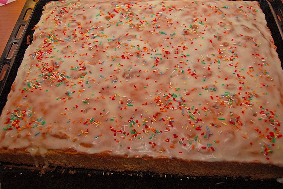 Schneller Zitronenkuchen auf dem Blech Schneller Zitronenkuchen auf dem Blech
