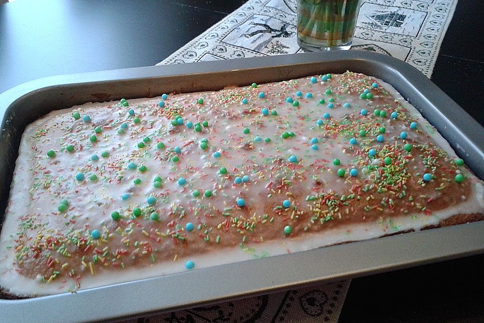 Schneller Zitronenkuchen auf dem Blech Schneller Zitronenkuchen auf dem Blech