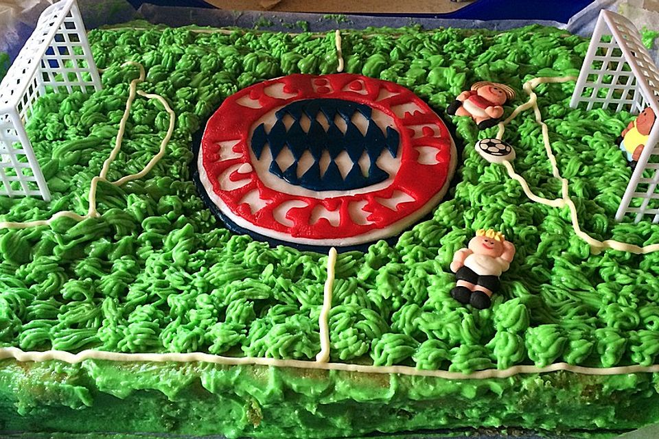 Schneller Zitronenkuchen auf dem Blech Schneller Zitronenkuchen auf dem Blech
