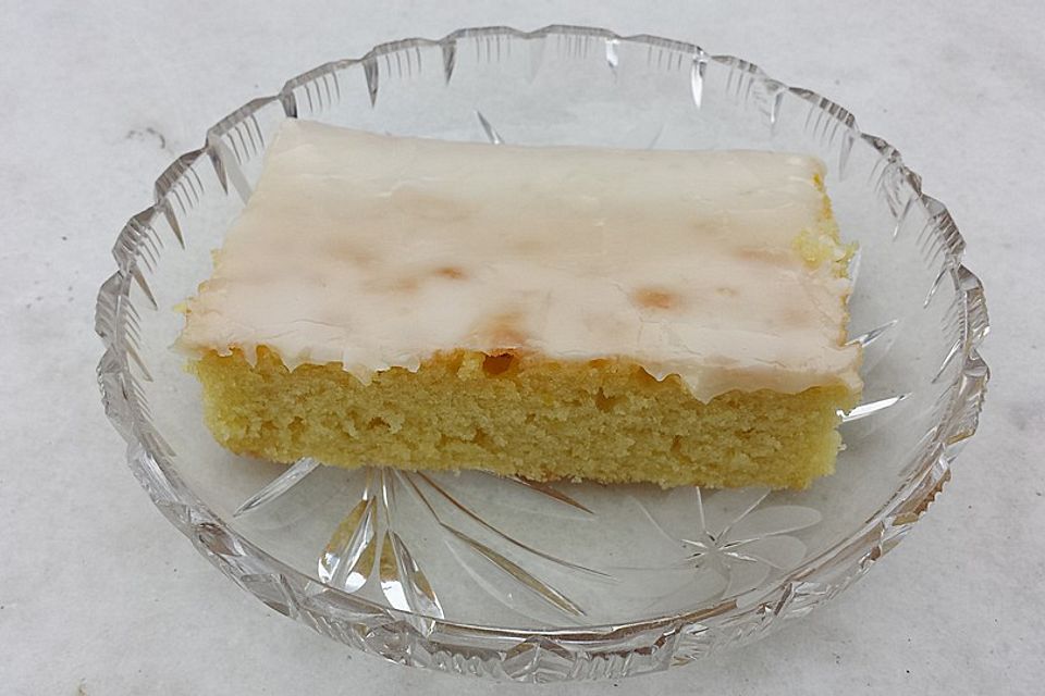 Schneller Zitronenkuchen auf dem Blech Schneller Zitronenkuchen auf dem Blech
