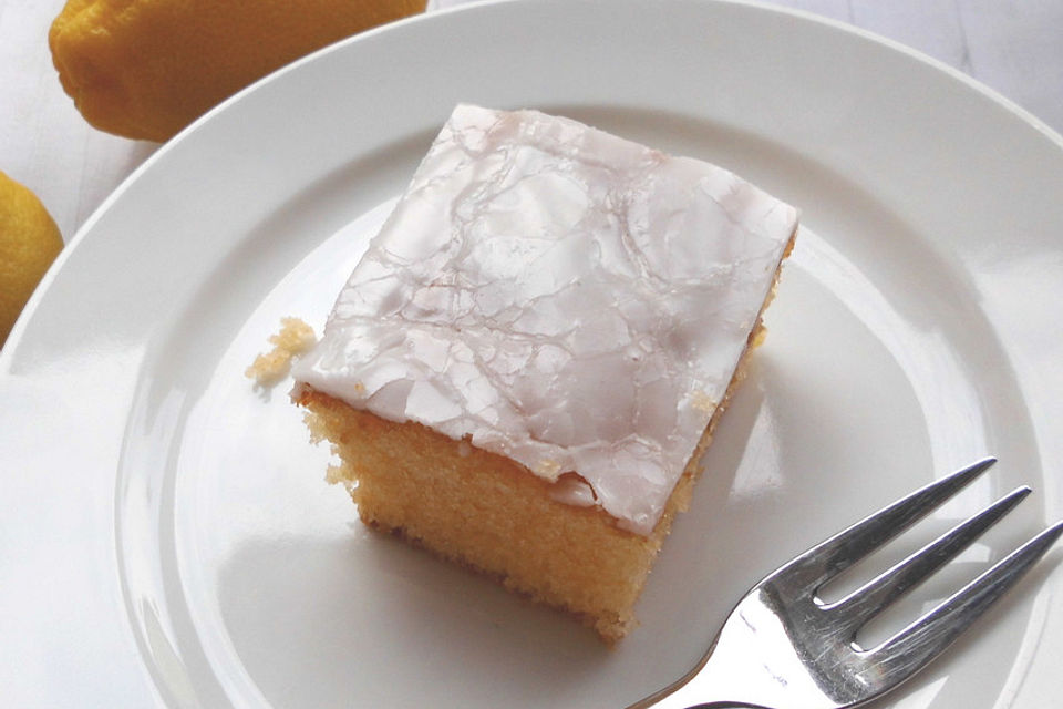 Schneller Zitronenkuchen auf dem Blech Schneller Zitronenkuchen auf dem Blech