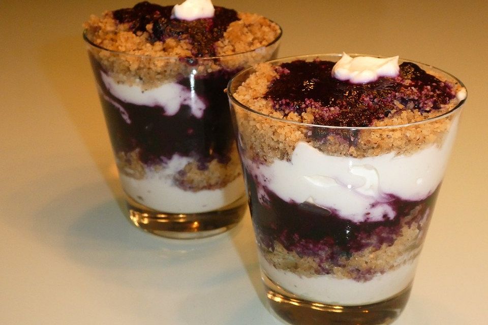 Blueberry-Cheesecake im Glas