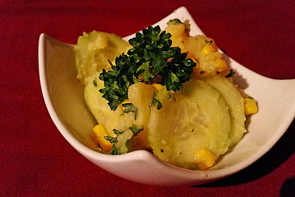 Kartoffel-Gurken-Mais-Salat