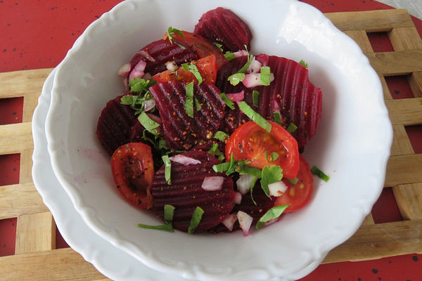 Tomatensalat mit Rote Bete von ernan | Chefkoch