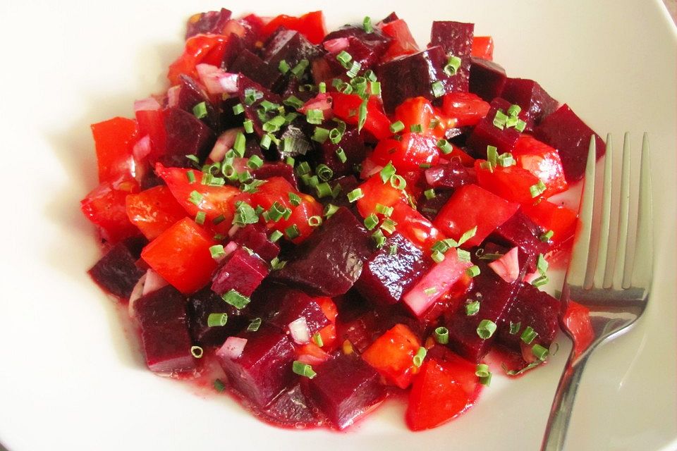 Tomatensalat mit Rote Bete