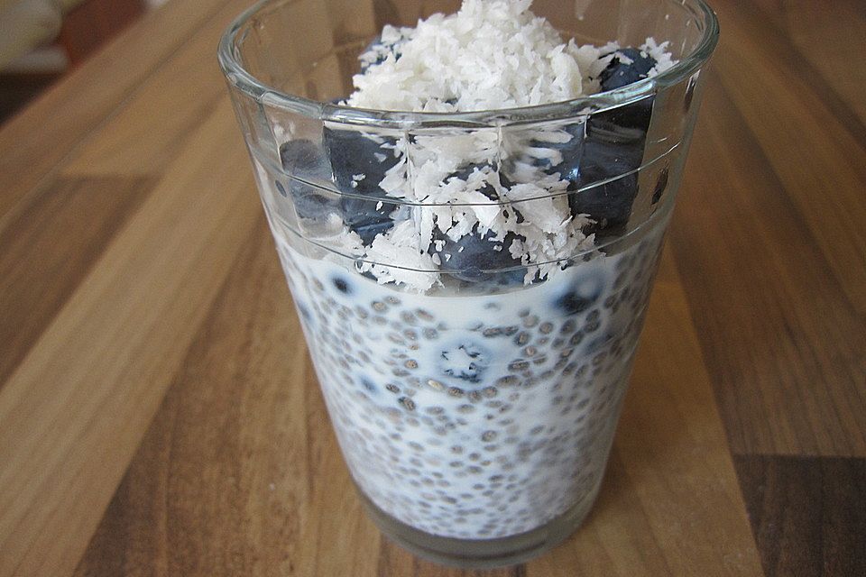 Chia-Kokos-Pudding