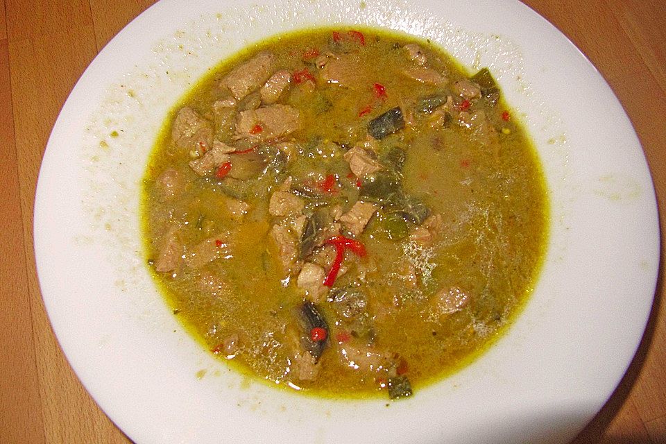 Ingwer-Zitronen-Suppe mit Huhn