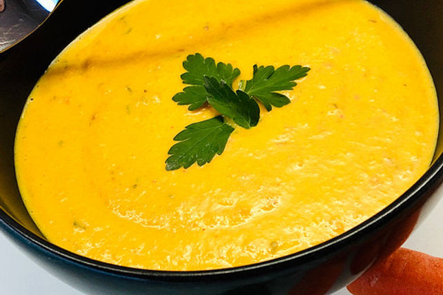 Möhren-Kokos-Suppe mit Ingwer von schaech001| Chefkoch