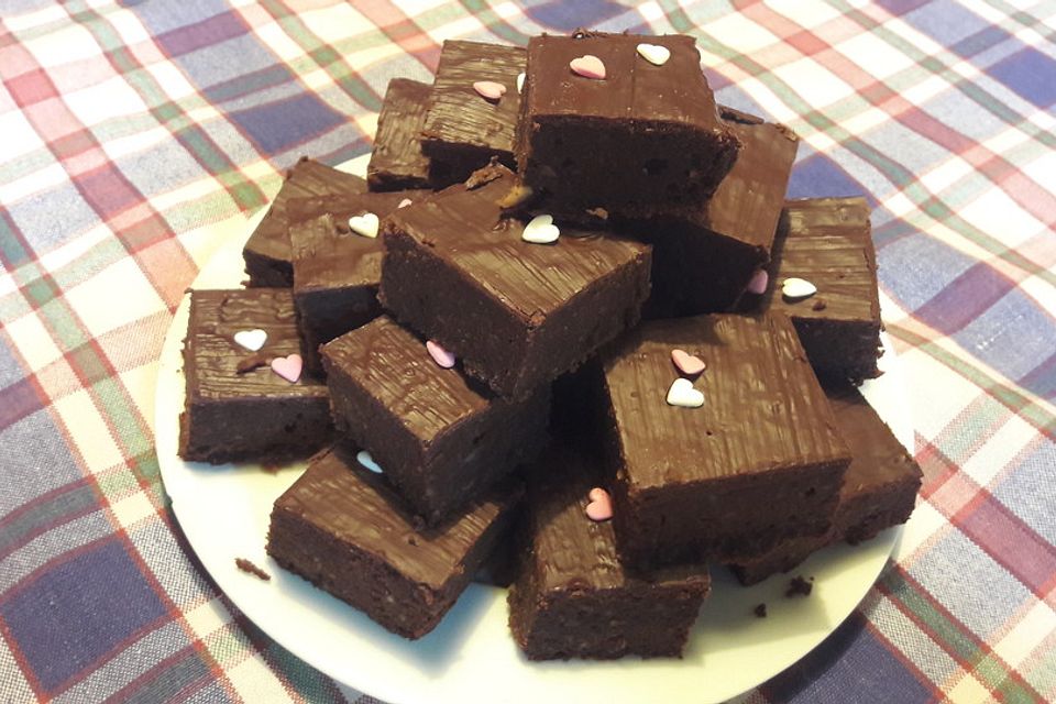 Chocolate Fudge Brownies mit Joghurt und Stevia