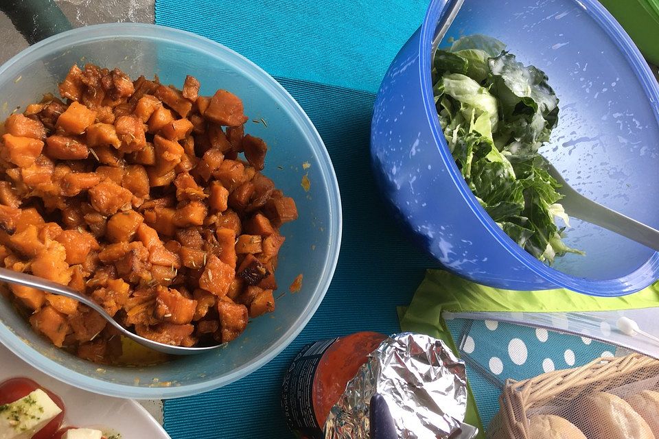 Lauwarmer Süßkartoffelsalat