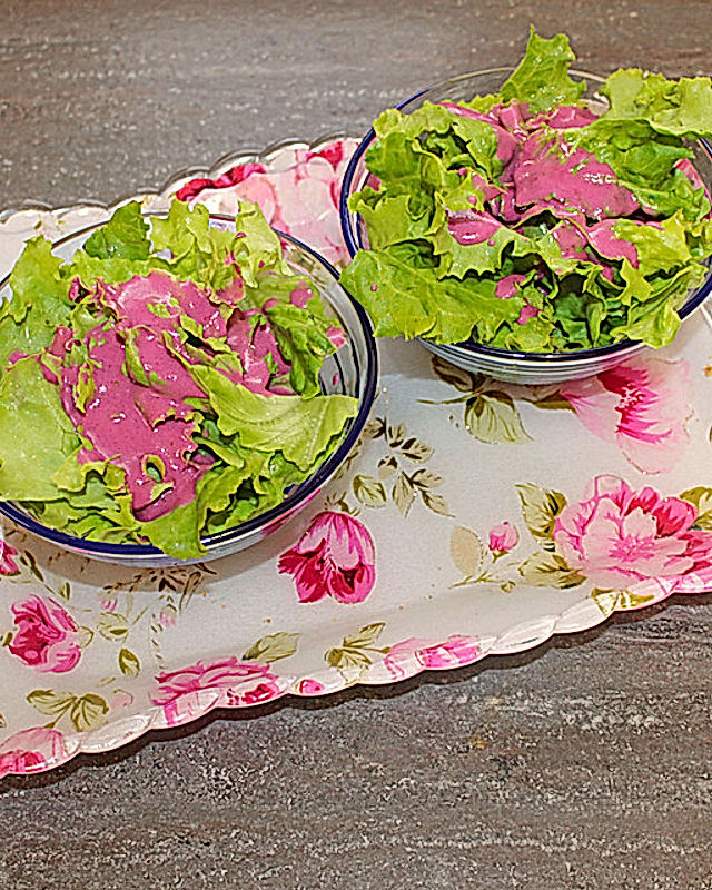 Salatdressing mit Johannisbeeressig