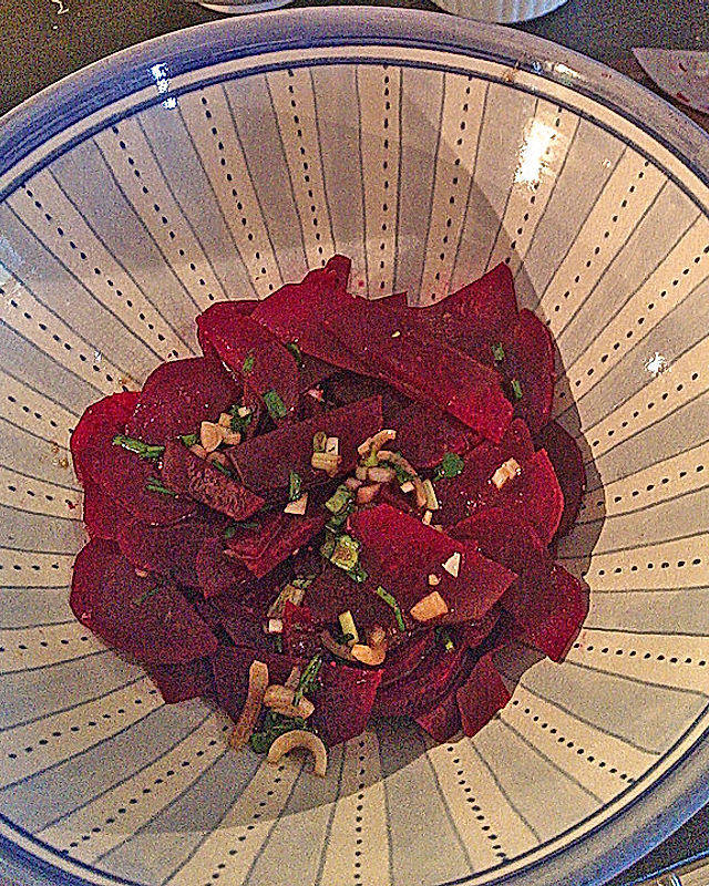 Rote Bete Salat mit Kürbiskerncrunchy