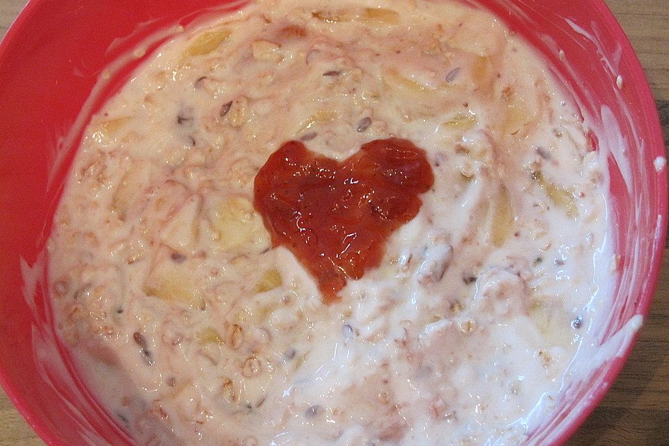 Kiddy-Bircher mit zarten Flocken und Früchten