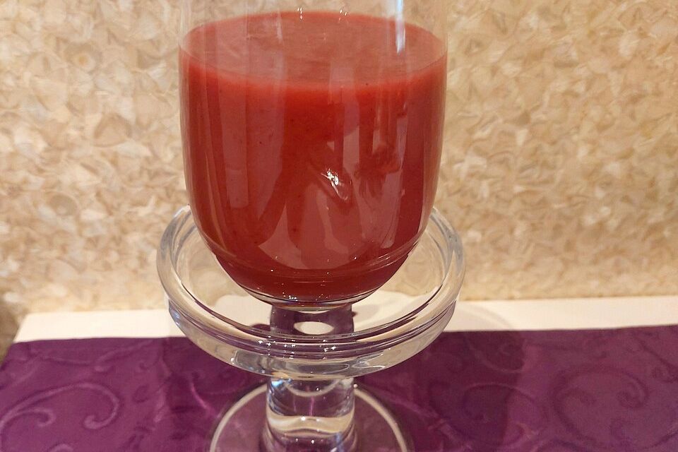 Roter Beeren-Smoothie