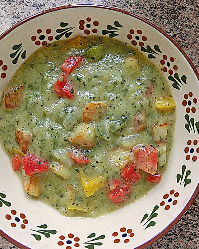 krümeltigers bunte Zucchinisuppe mit Paprika und  Kartoffeln