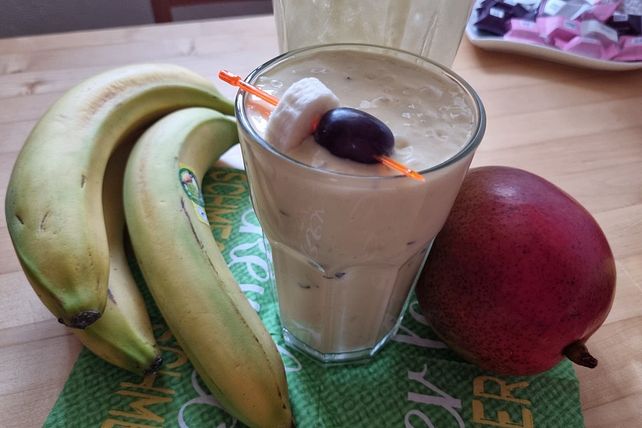 Fruchtiger Mango-Bananen-Joghurt-Milchshake von apocalypse05| Chefkoch
