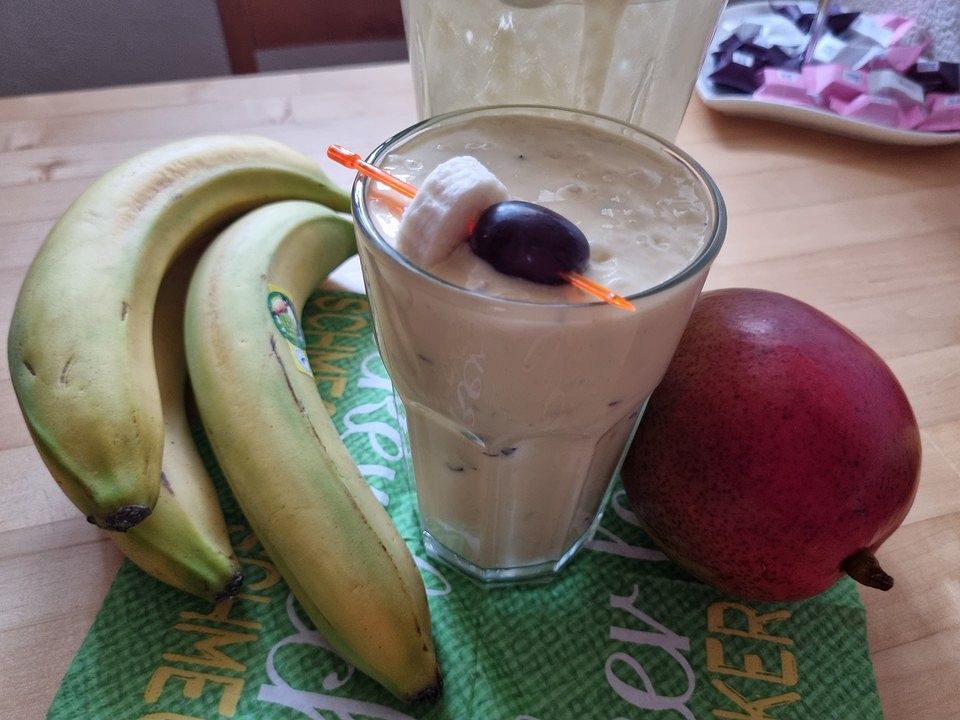 Fruchtiger Mango-Bananen-Joghurt-Milchshake von apocalypse05| Chefkoch