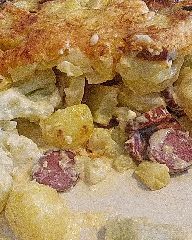 Kartoffelauflauf mit Cabanossi und Blumenkohl