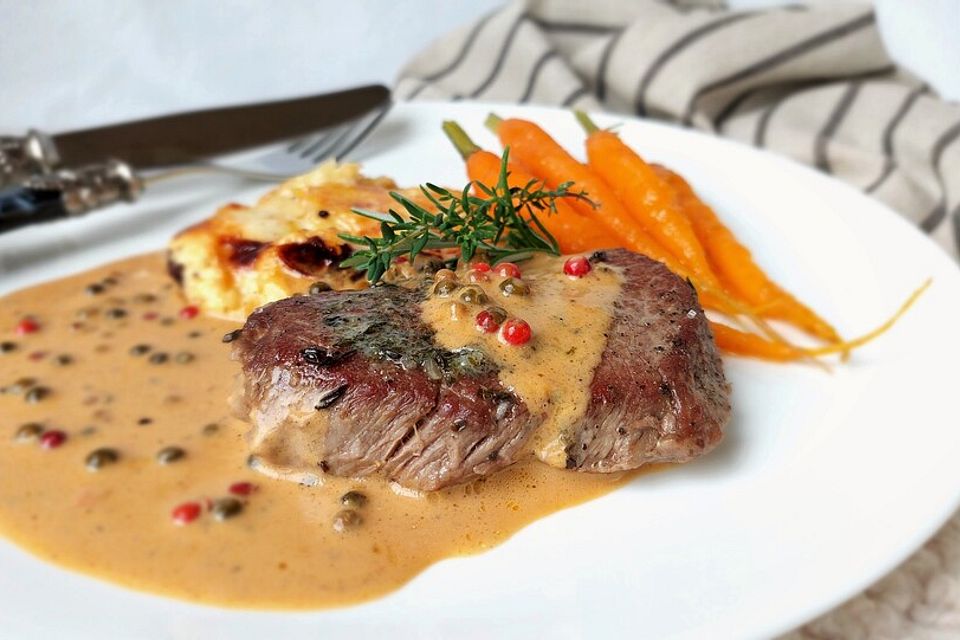 Doppeltes Rindersteak mit Cognac-Pfeffersauce