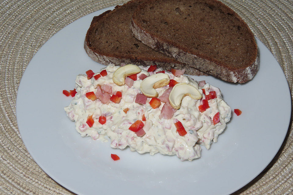 Frischkäse-Creme mit Cashewkernen