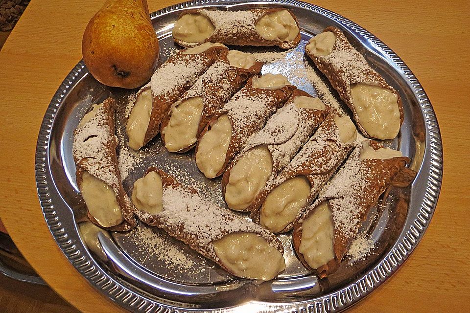 Cannoli mit Birnen