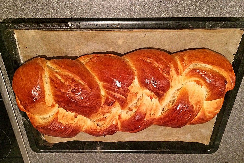 Butterzopf nach Schweizer Grossmutter Art Butterzopf nach Schweizer Grossmutter Art