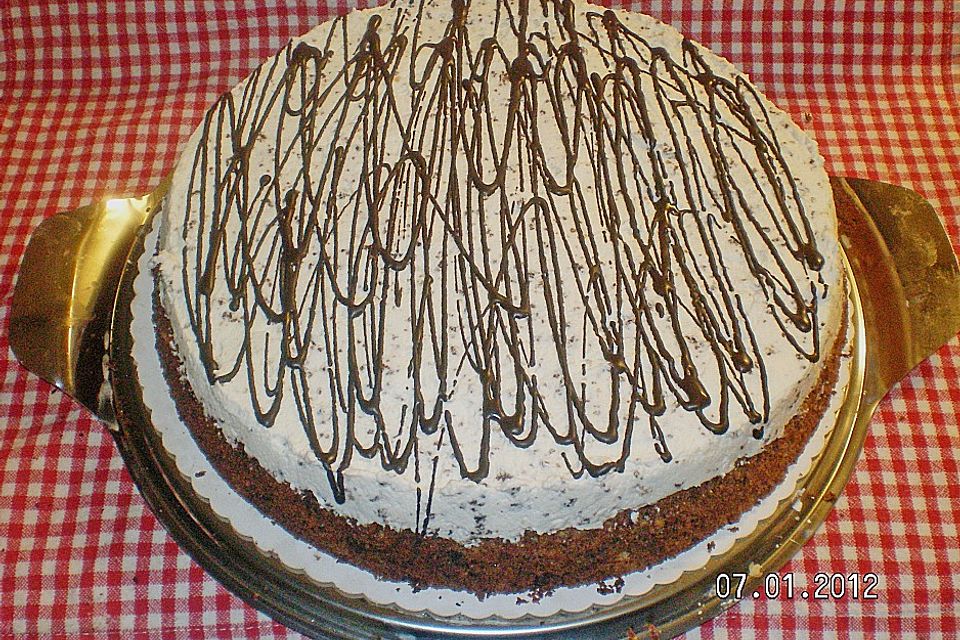 Makronen - Kirsch Torte