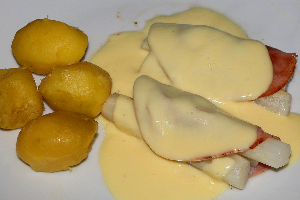 Spargel mit Sauce Hollandaise, Schinken und Kartoffeln