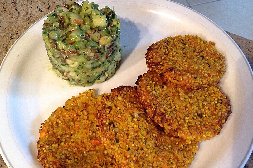 Linsensprossen-Avocado-Apfel-Salat mit Ingwer-Dressing