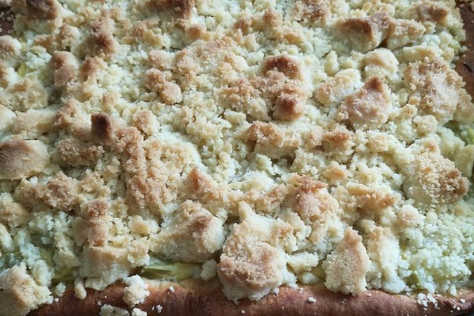 Rhabarber - Streusel Kuchen auf Quark - Öl Teig