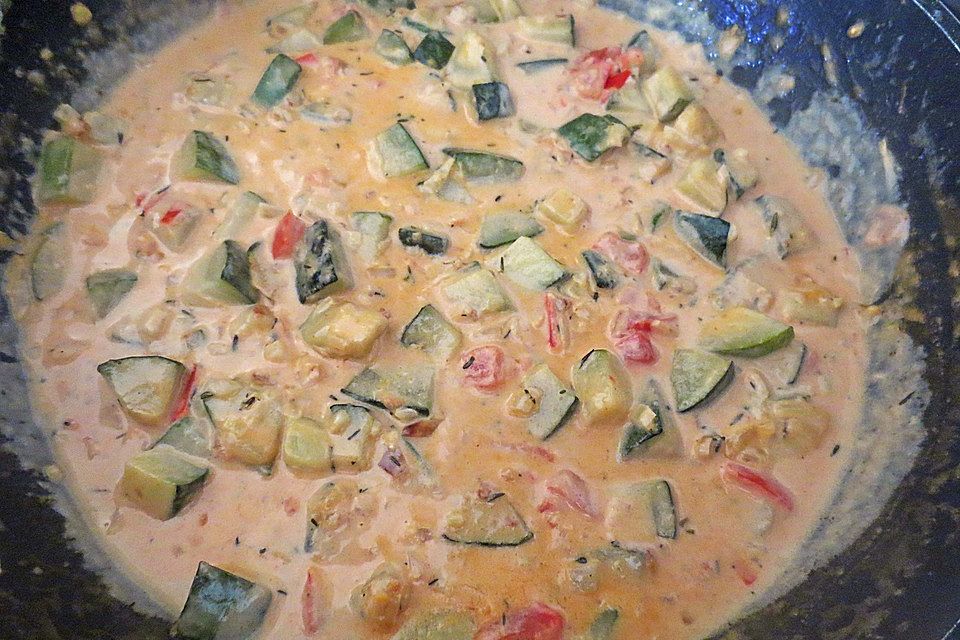 Zucchini in Sahnesauce