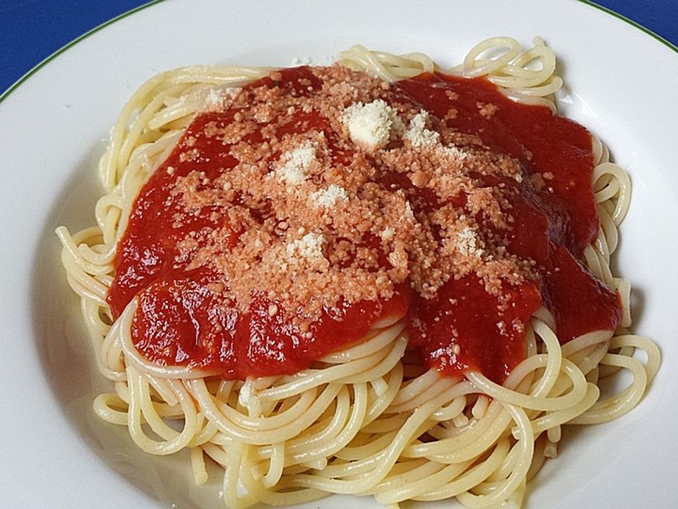 Spaghetti mit Tomatensauce von Silverl | Chefkoch