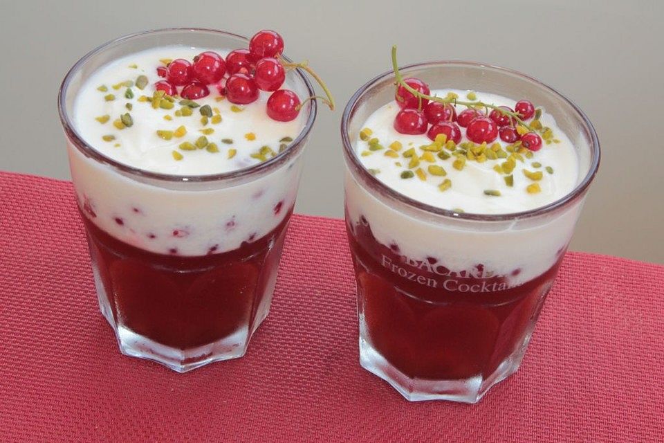 Johannisbeeren auf Cranberrygelee