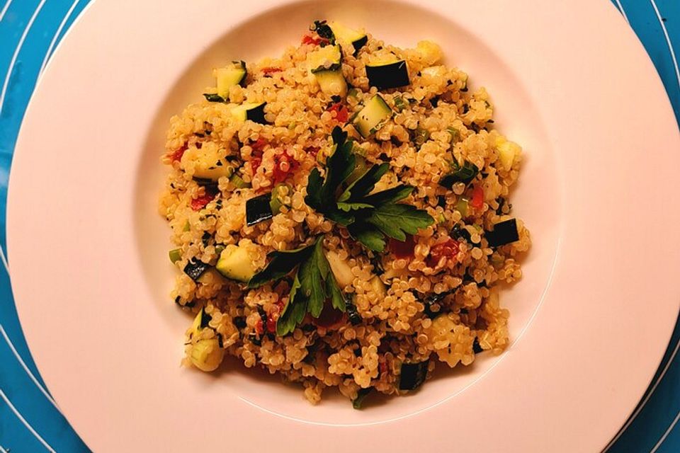 Sommerlicher Quinoa-Salat