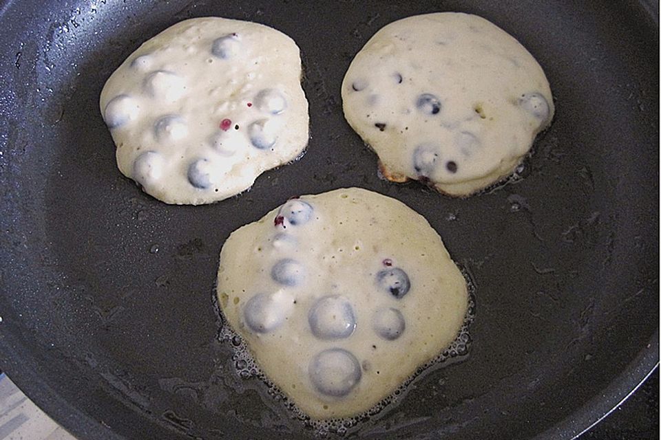 American Blueberry Pancakes