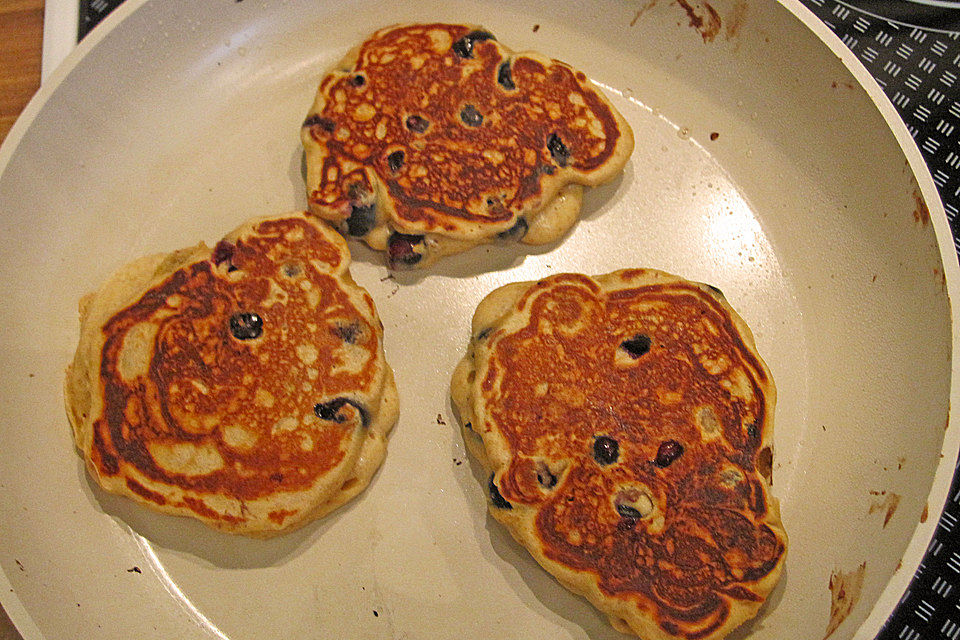 American Blueberry Pancakes