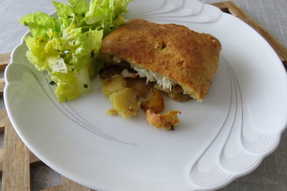 Fischfilet im Kartoffelbett