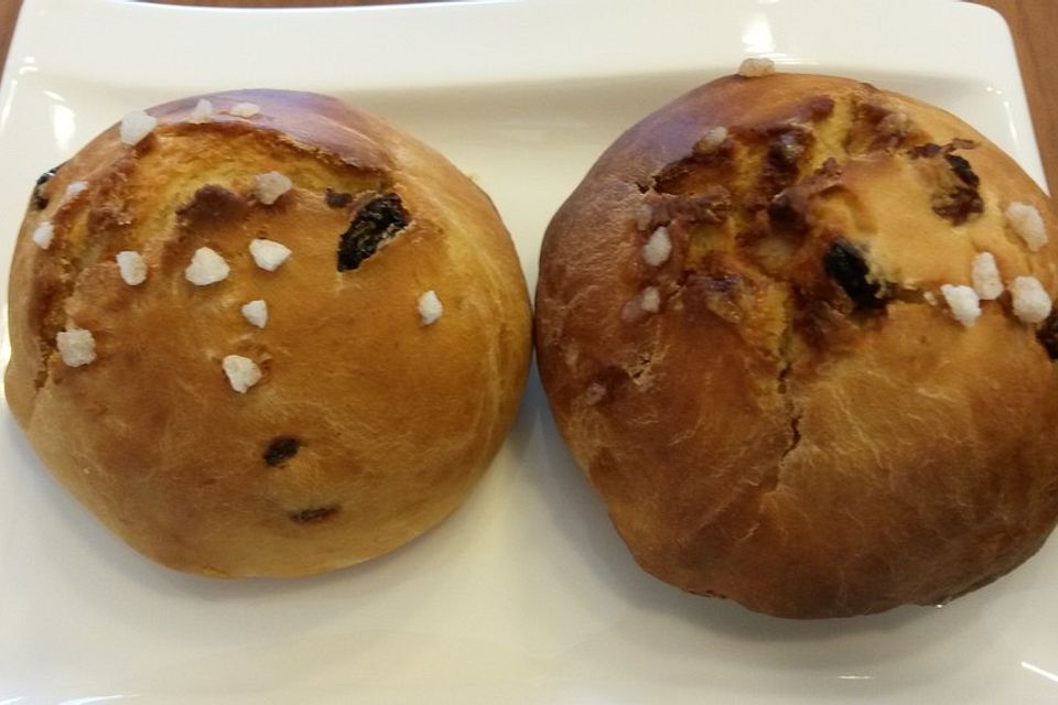 Quark-Rosinen-Brötchen