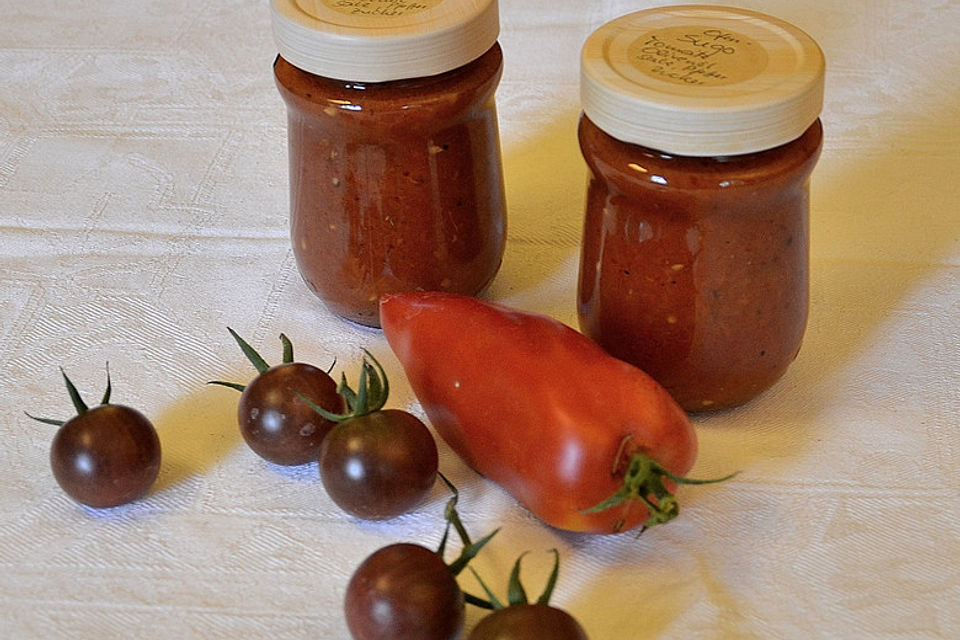 Tomatensauce aus ofengerösteten Tomaten