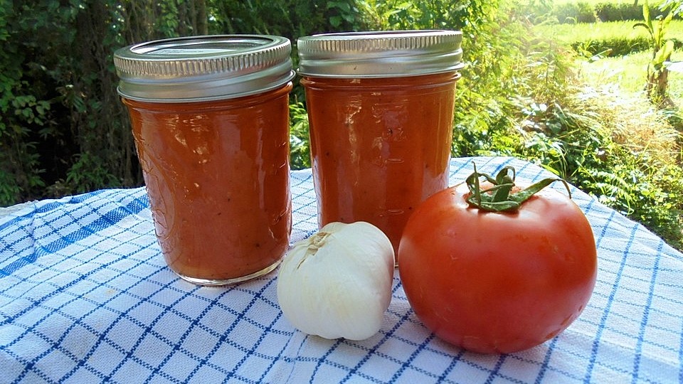 Tomatensauce aus ofengerösteten Tomaten von chica*