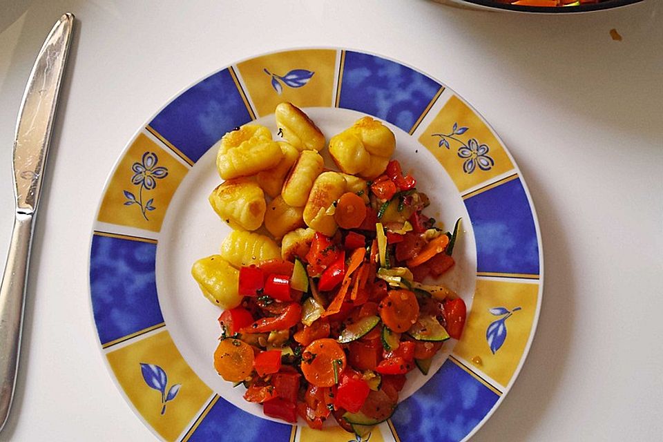 Gnocchi mit Sommergemüse