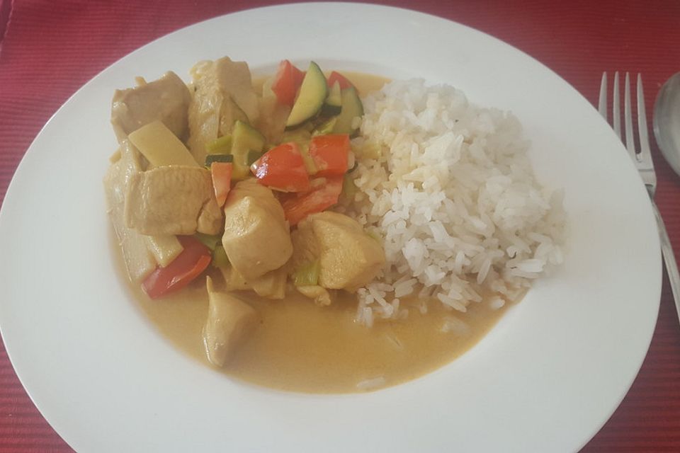 Low Carb Hähnchencurry