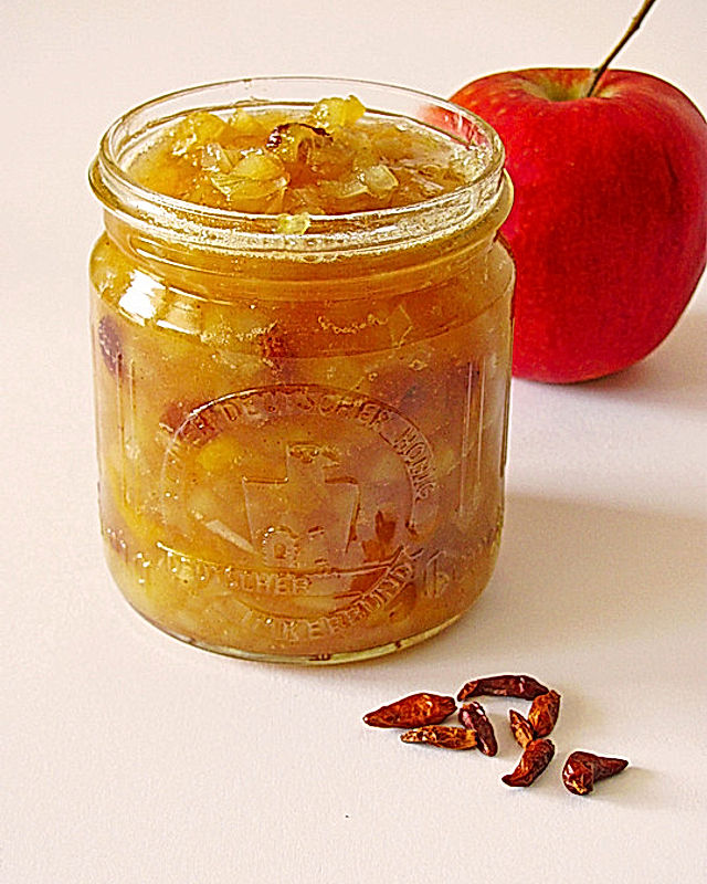 Apfel-Mango-Chutney mit Rosinen