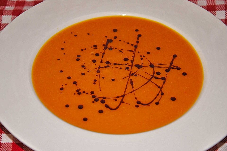 Kürbis-Ingwersuppe mit Honig und Kokosmilch