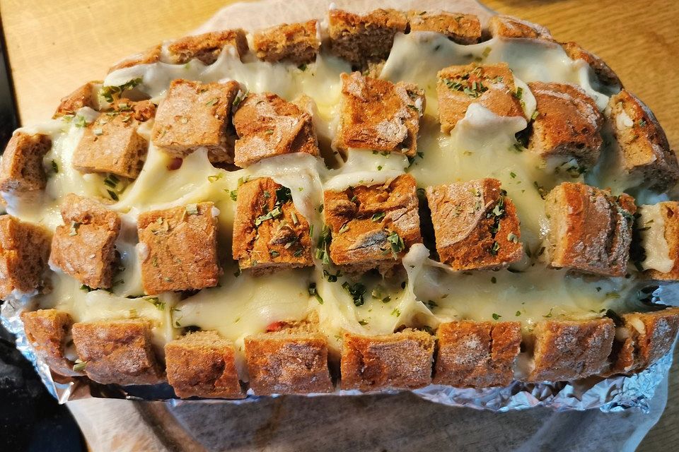 Tiroler Zupfbrot Tiroler Zupfbrot