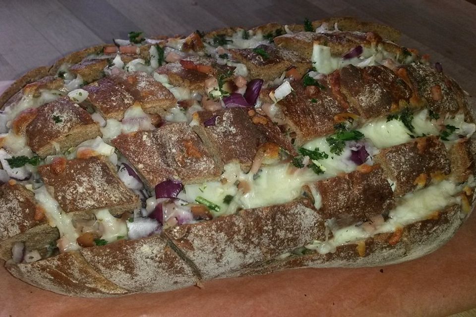 Tiroler Zupfbrot Tiroler Zupfbrot