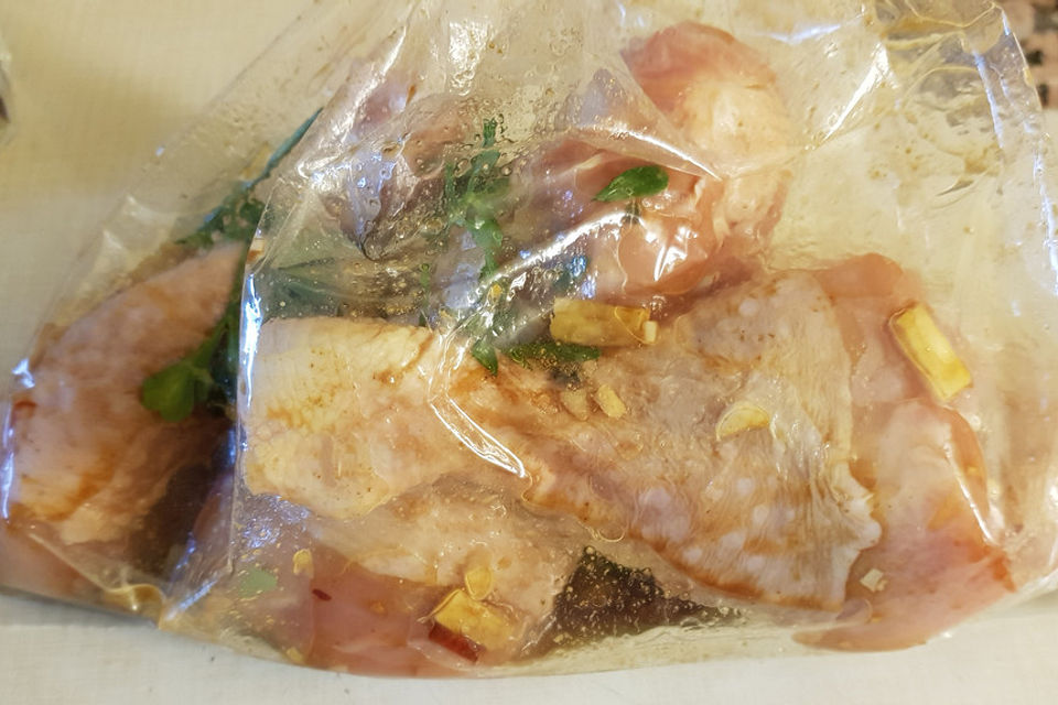 Asiatische Marinade mit Curry und Ingwer