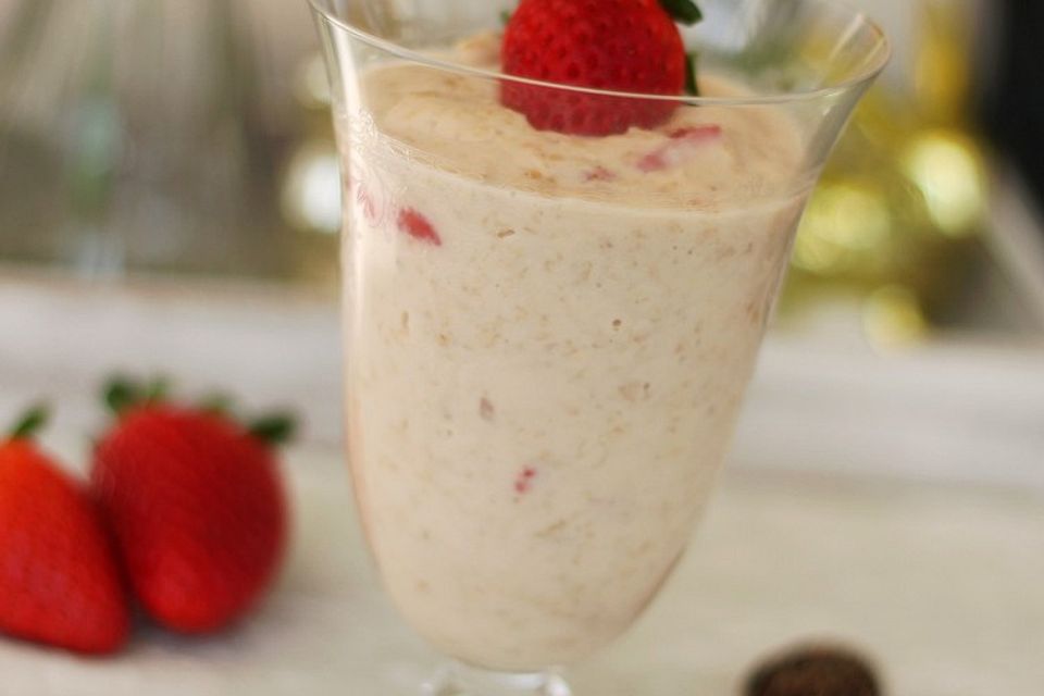 Haferbrei mit Quark und Erdbeeren