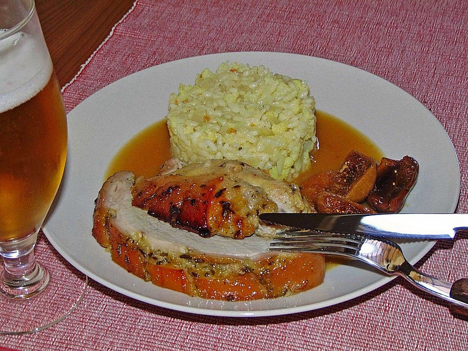 Spanferkelkeule mit Feigen-Dattel-Aprikosen-Sauce aus dem Römertopf von ...