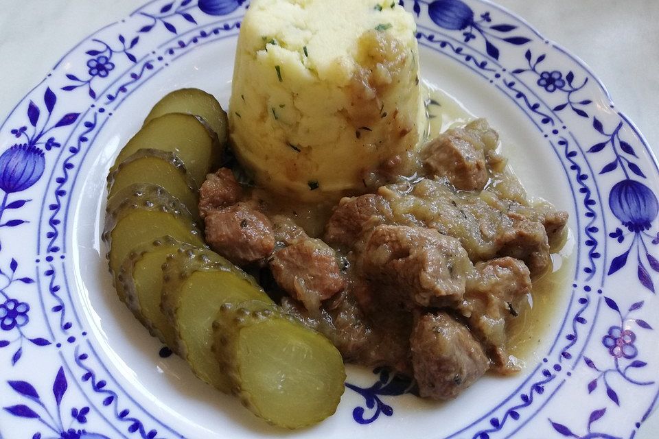 Berliner Bollenfleisch mit Quetschkartoffeln